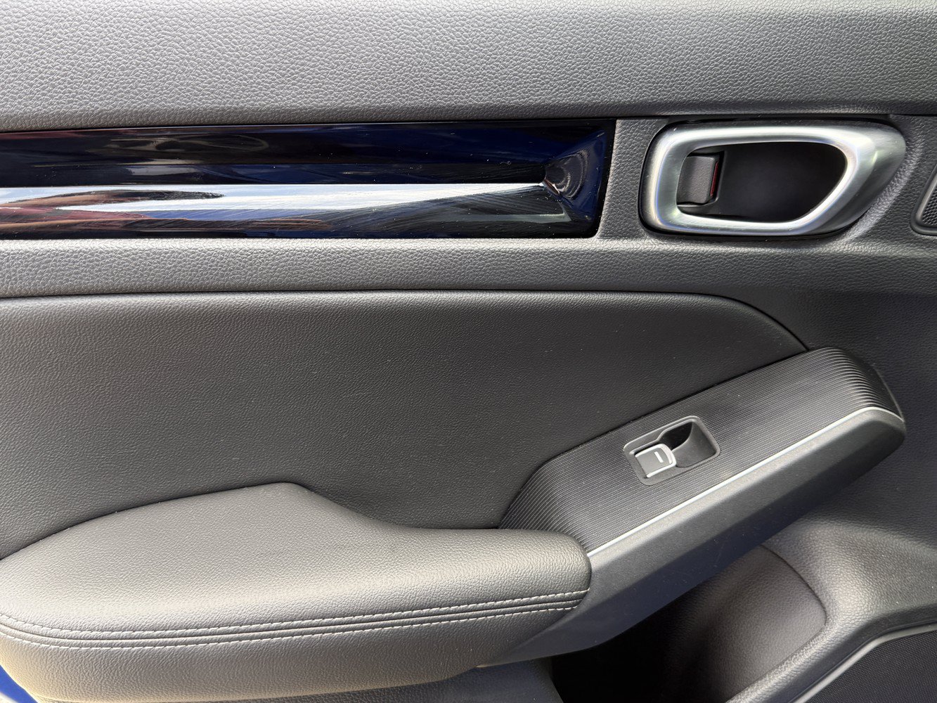 Certified 2024 Honda Civic Touring image 24