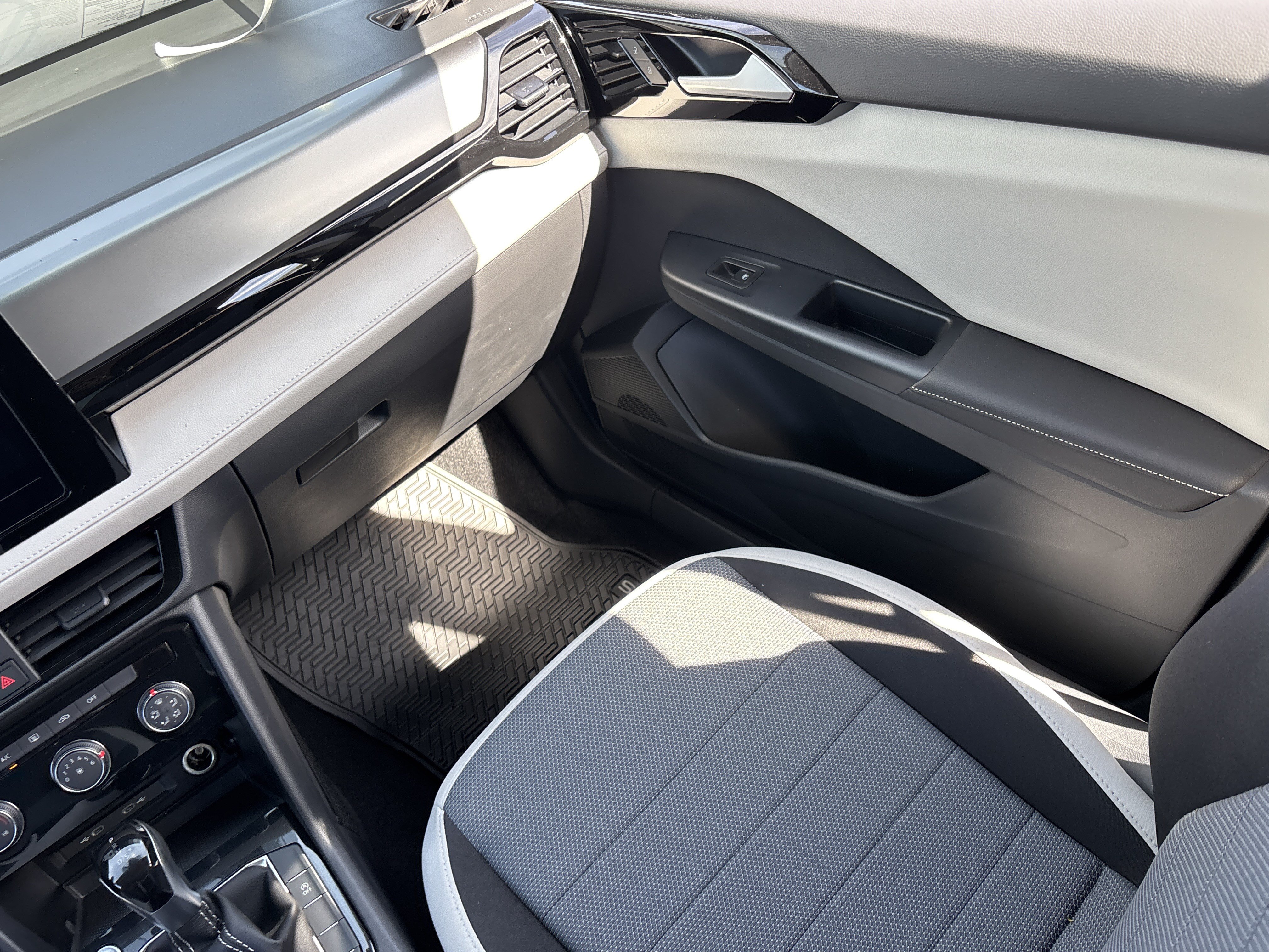 New 2026 Volkswagen Taos S FWD image 13