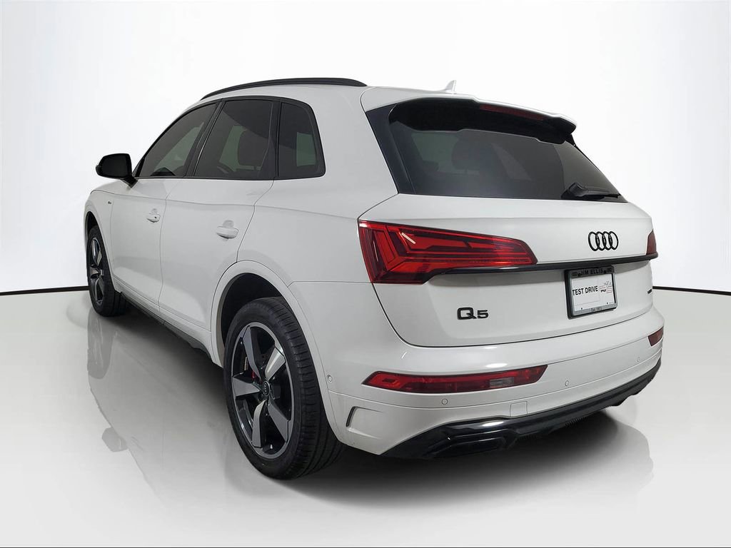 Used 2024 Audi Q5 2.0T Prestige w/ Prestige Package image 4