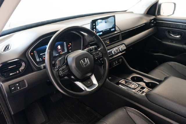 Used 2024 Honda Pilot Elite image 3