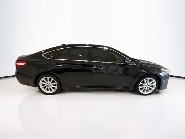 Used 2013 Toyota Avalon Limited image 7