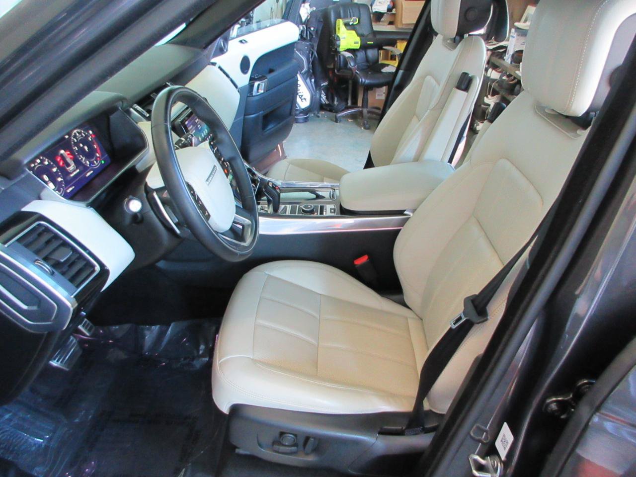 Used 2022 Land Rover Range Rover Sport HSE Silver Edition AWD/4WD image 8