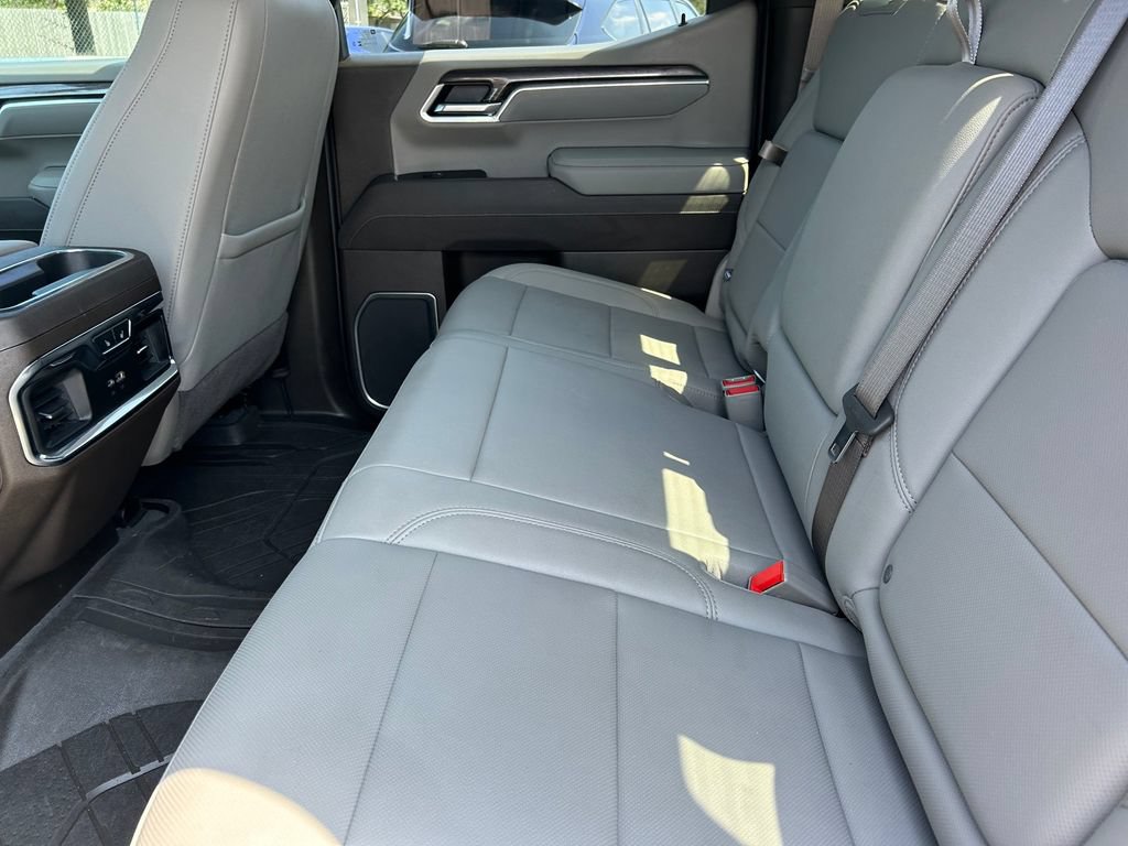 Used 2025 Chevrolet Silverado 1500 LTZ w/ LTZ Premium Texas Edition RWD image 16