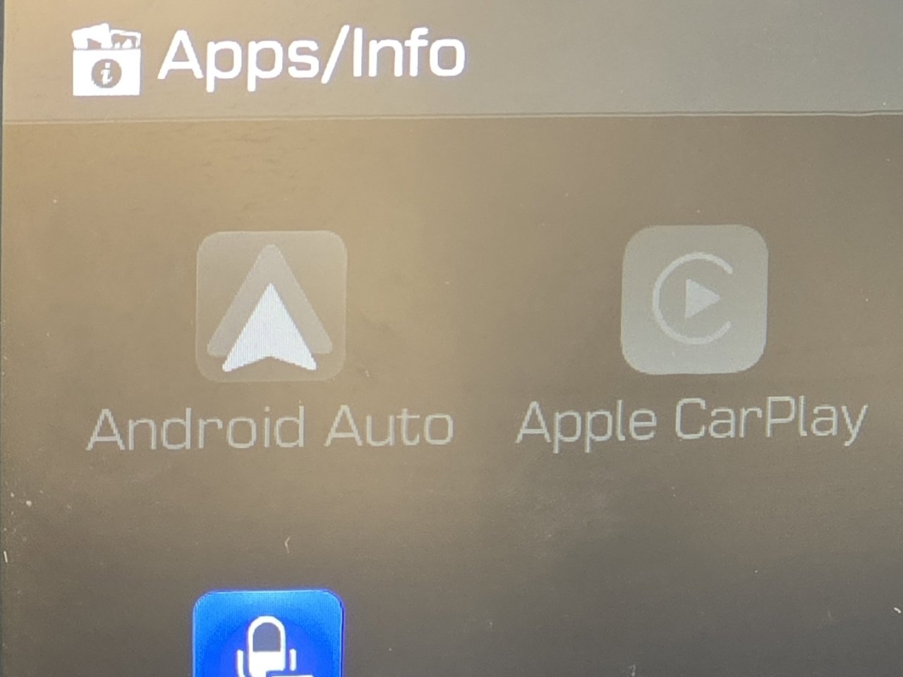 Used 2020 Hyundai Santa Fe SEL w/ Convenience Package image 3