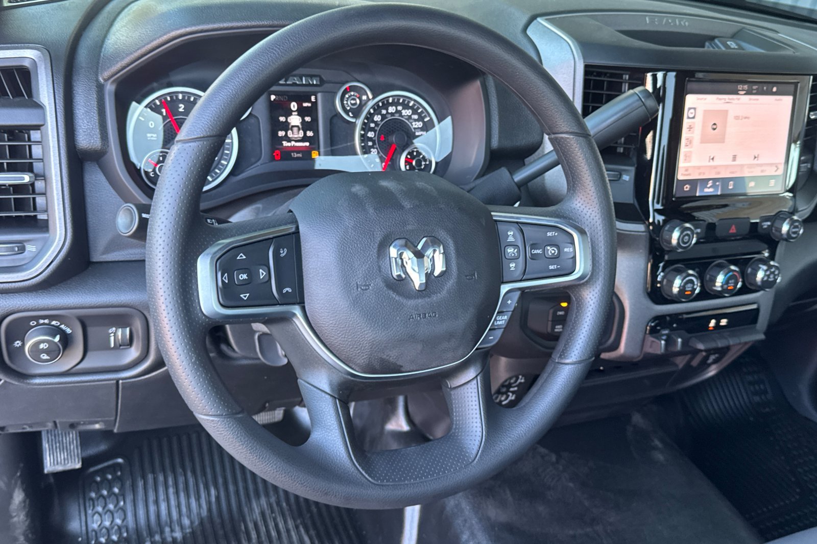 New 2026 RAM 2500 Tradesman w/ Chrome Appearance Group AWD/4WD image 12