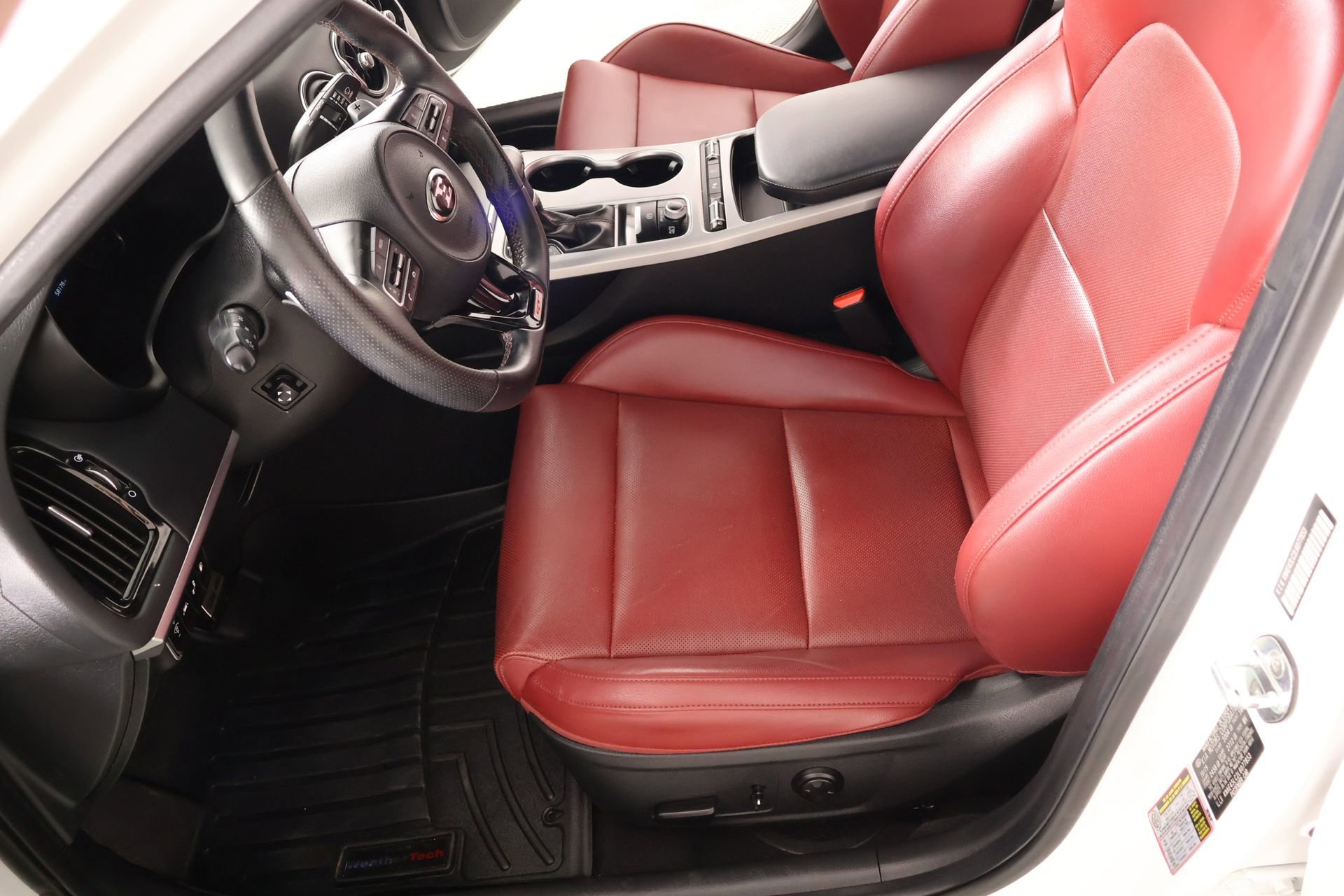 Used 2020 Kia Stinger GT1 RWD image 11