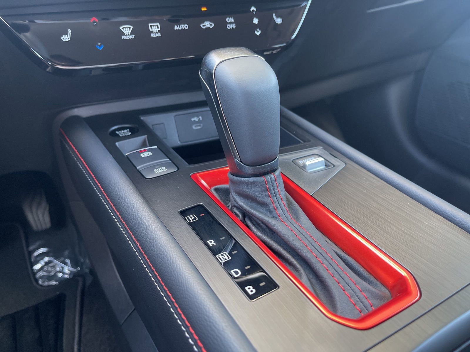 New 2026 Nissan Kicks SR w/ Cold Weather Package image 28