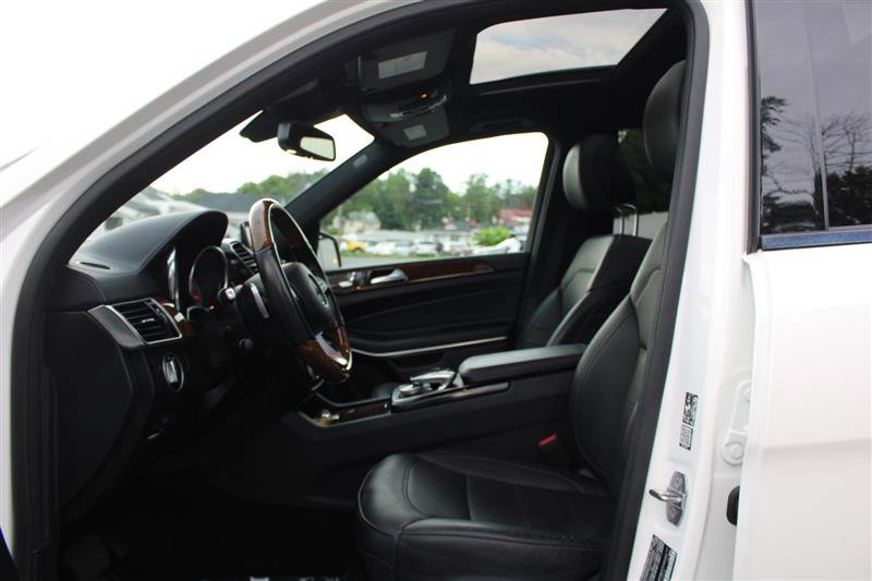 Used 2019 Mercedes-Benz GLS 550 4MATIC image 10