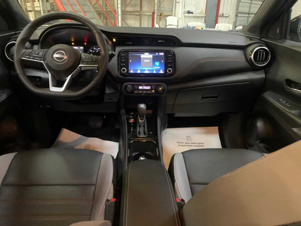 Used 2023 Nissan Kicks SR w/ SR Premium Package FWD image 16