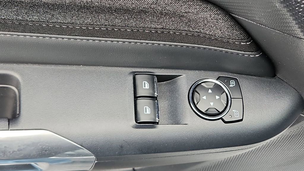 Used 2024 Ford Mustang Coupe RWD image 17