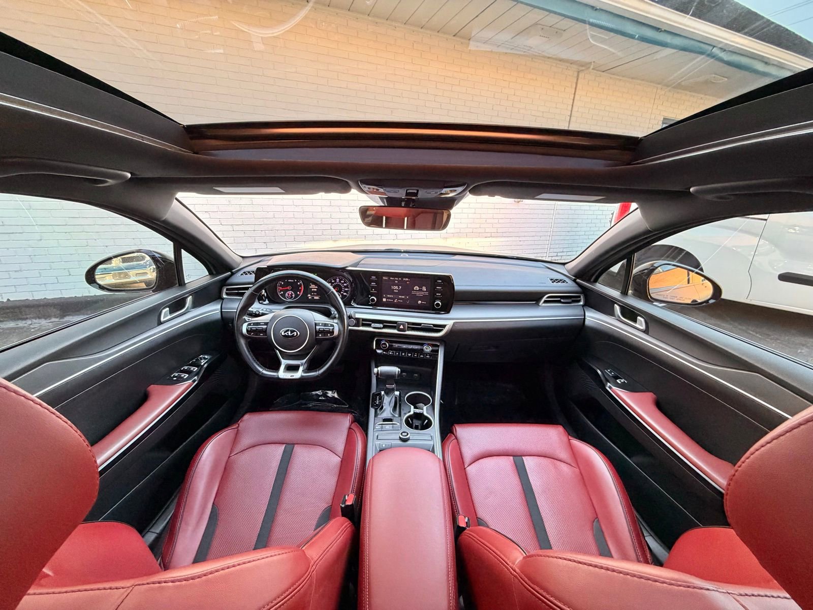 Used 2021 Kia K5 GT-Line w/ GT-Line FWD Premium Package image 2