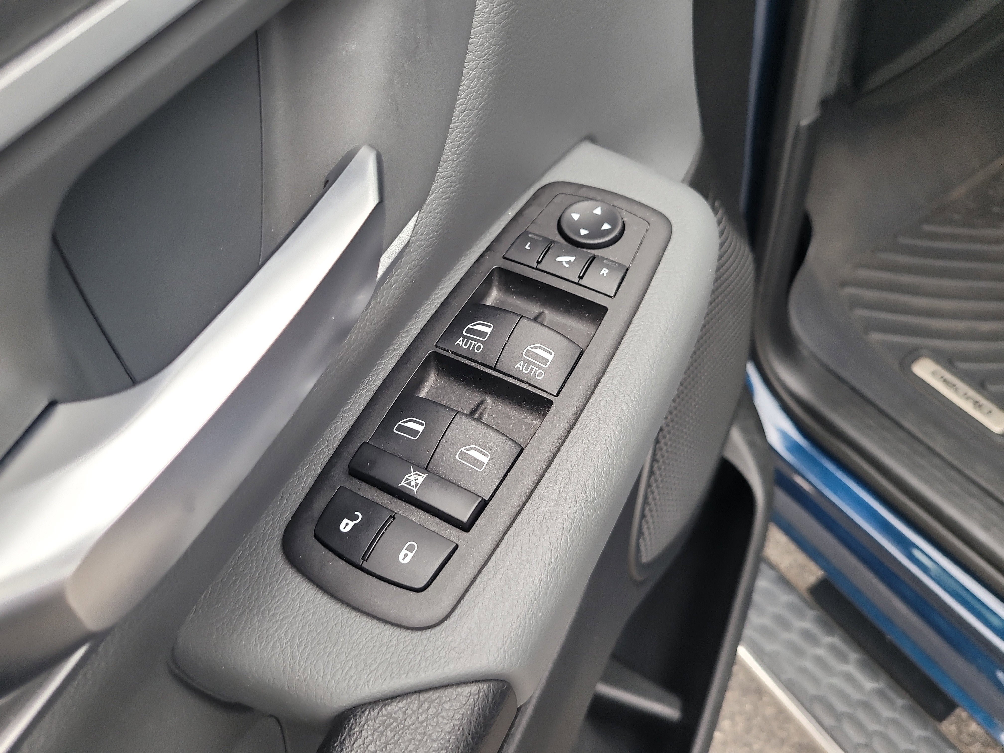 Used 2023 RAM 1500 Big Horn AWD/4WD image 17