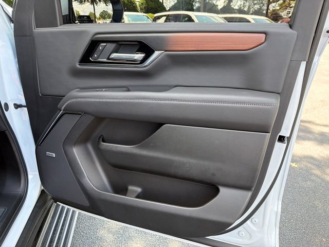 Used 2026 GMC Yukon XL Denali w/ Sun & Power Step Package RWD image 14