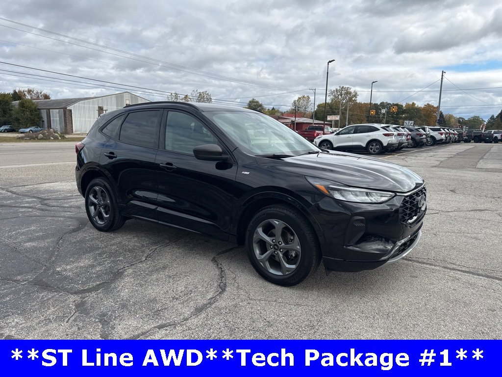 Used 2023 Ford Escape ST-Line w/ Tech Pack #1 image 11
