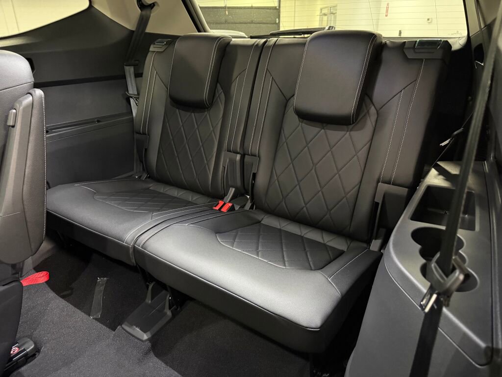 New 2026 Volkswagen Atlas SEL Premium R-Line image 26