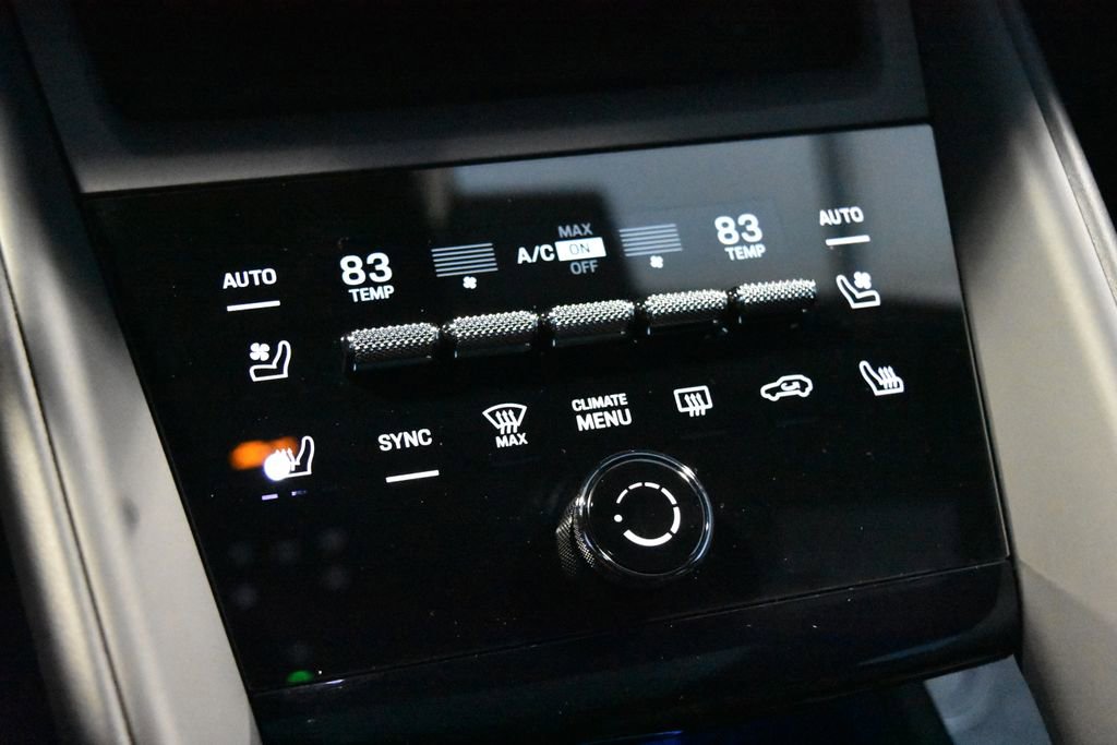 Used 2024 Porsche Macan 4 Electric image 15