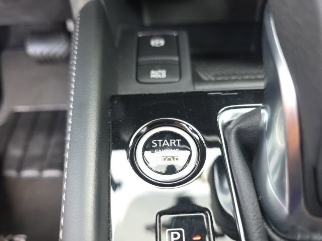 Used 2023 Nissan Kicks SR w/ SR Premium Package FWD image 20