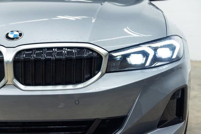 Certified 2025 BMW 330i xDrive Sedan w/ Premium Package image 7