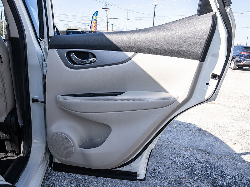 Used 2020 Nissan Rogue Sport SL image 14