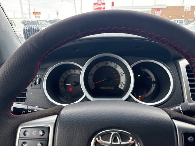 Used 2013 Toyota Tacoma 4x4 Double Cab image 9