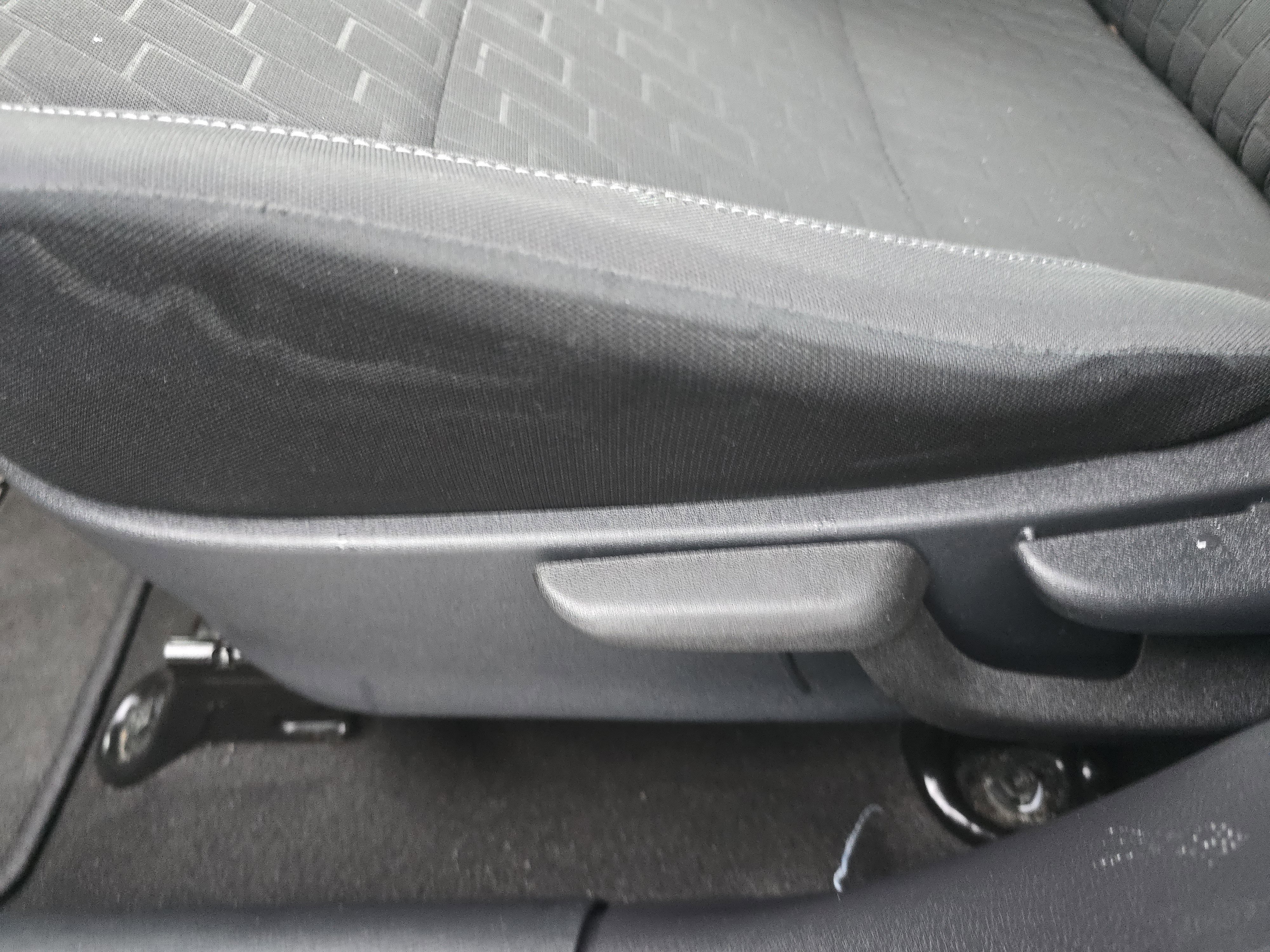 Used 2024 Nissan Kicks SV image 7