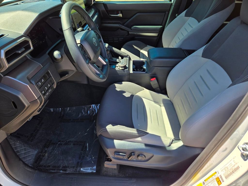 Used 2024 Toyota Tacoma TRD Sport w/ TRD Sport Upgrade Package AWD/4WD image 8