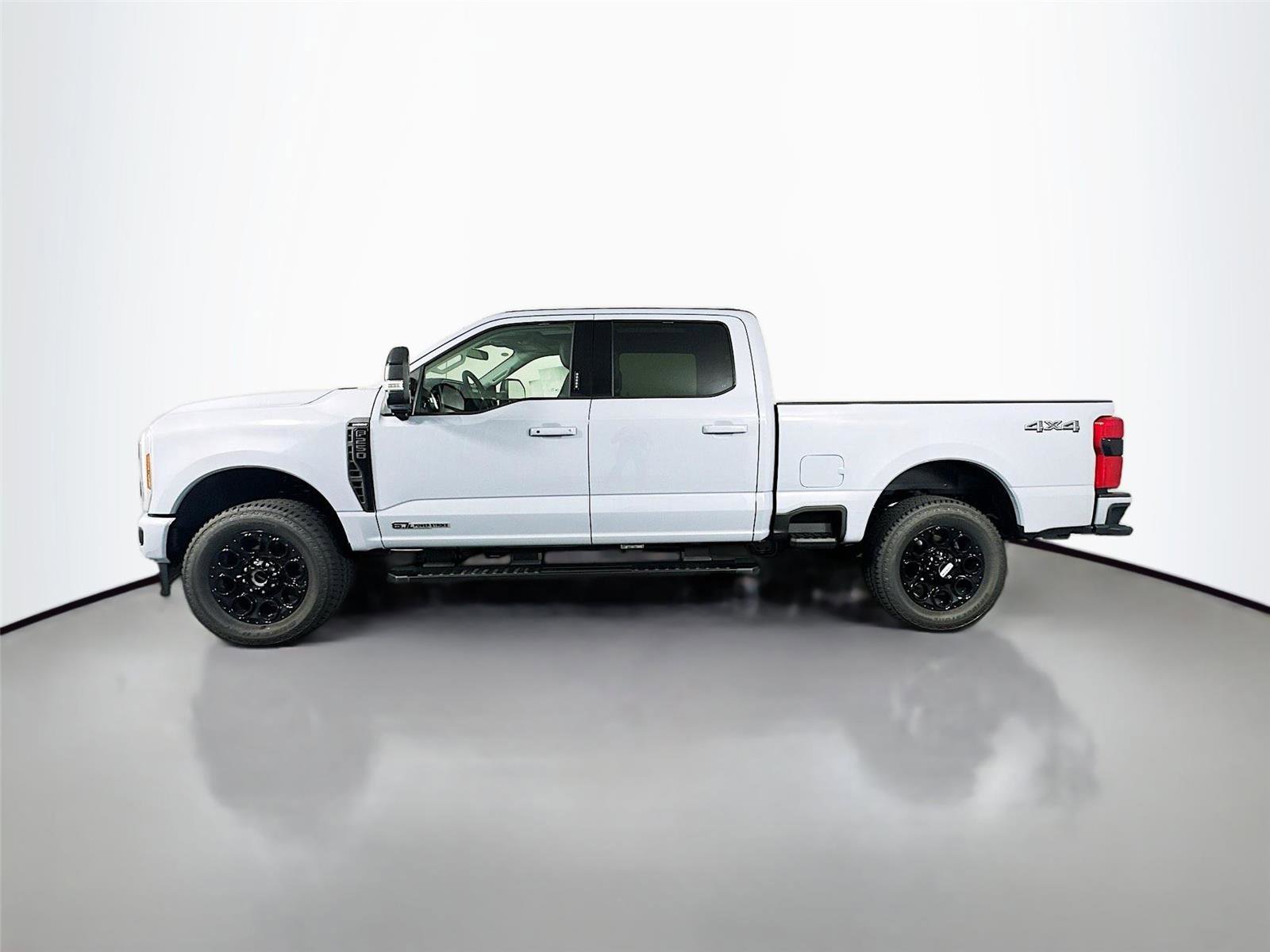 New 2026 Ford F250 Lariat w/ Black Appearance Package AWD/4WD image 4