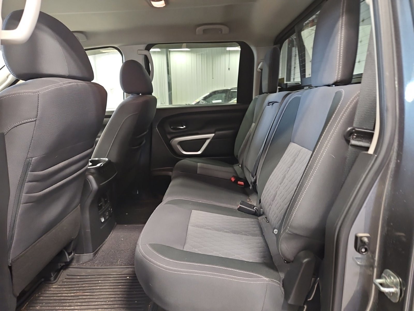 Used 2021 Nissan Titan SV w/ SV Convenience Package AWD/4WD image 14