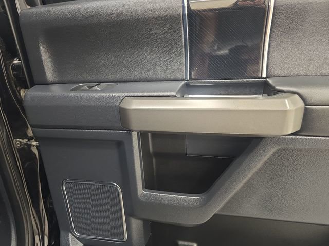 Used 2022 Ford F350 Platinum w/ FX4 Off-Road Package image 16