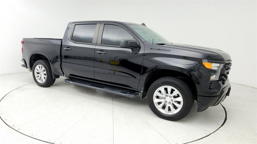 Certified 2022 Chevrolet Silverado 1500 Custom w/ LPO, Dark Essentials Package image 8