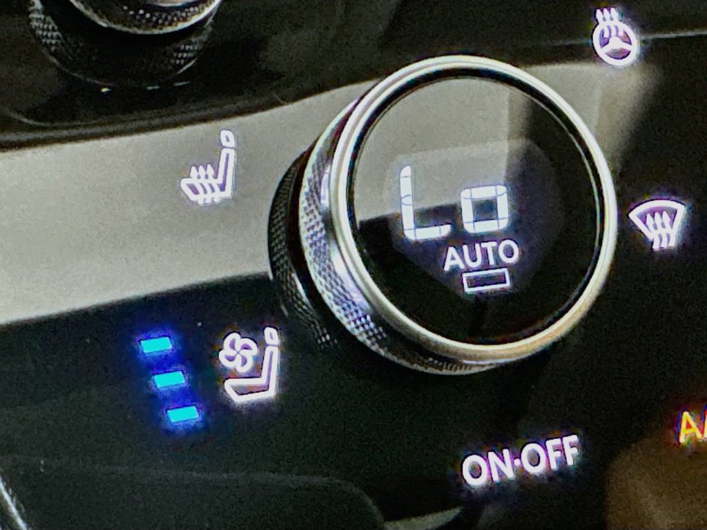 Certified 2023 INFINITI QX60 Sensory w/ Cargo Package AWD/4WD image 27