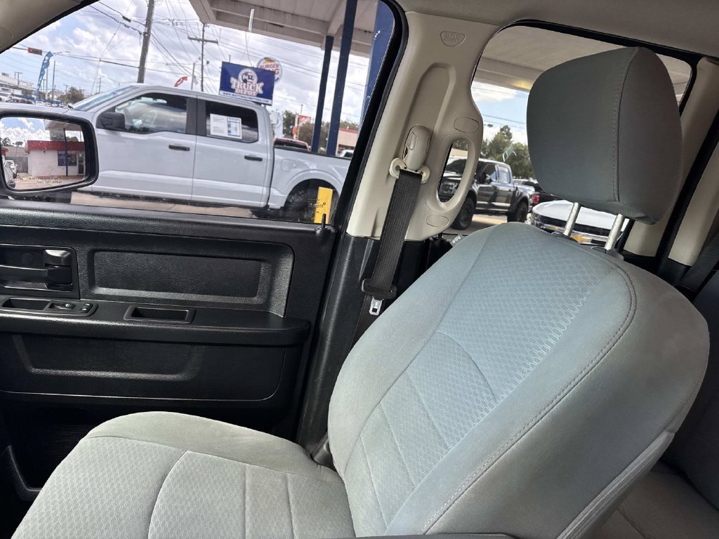 Used 2018 RAM 1500 Tradesman w/ Popular Equipment Group RWD image 17
