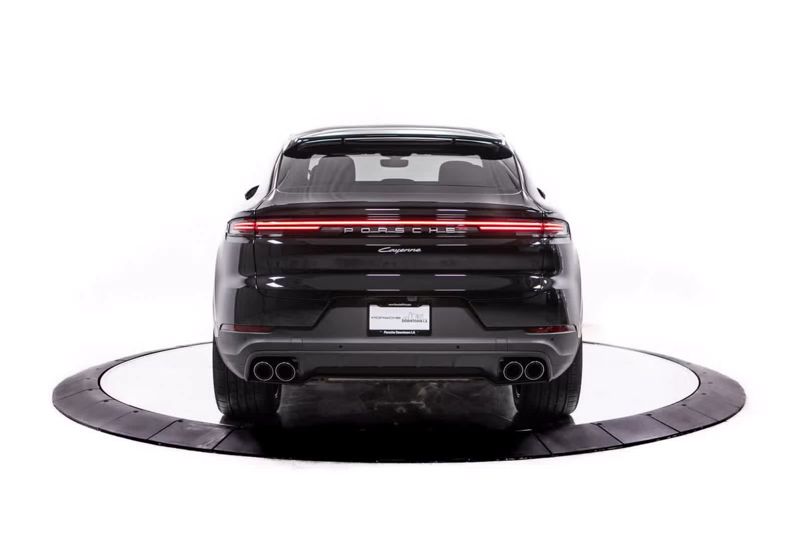 Certified 2026 Porsche Cayenne Coupe AWD/4WD image 6