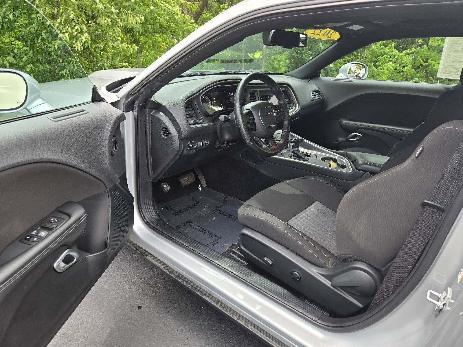 Used 2022 Dodge Challenger GT w/ Blacktop Package RWD image 11