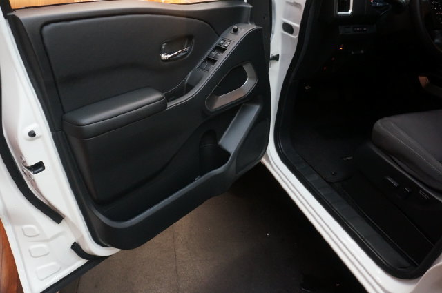 Certified 2026 Nissan Frontier SV AWD/4WD image 32