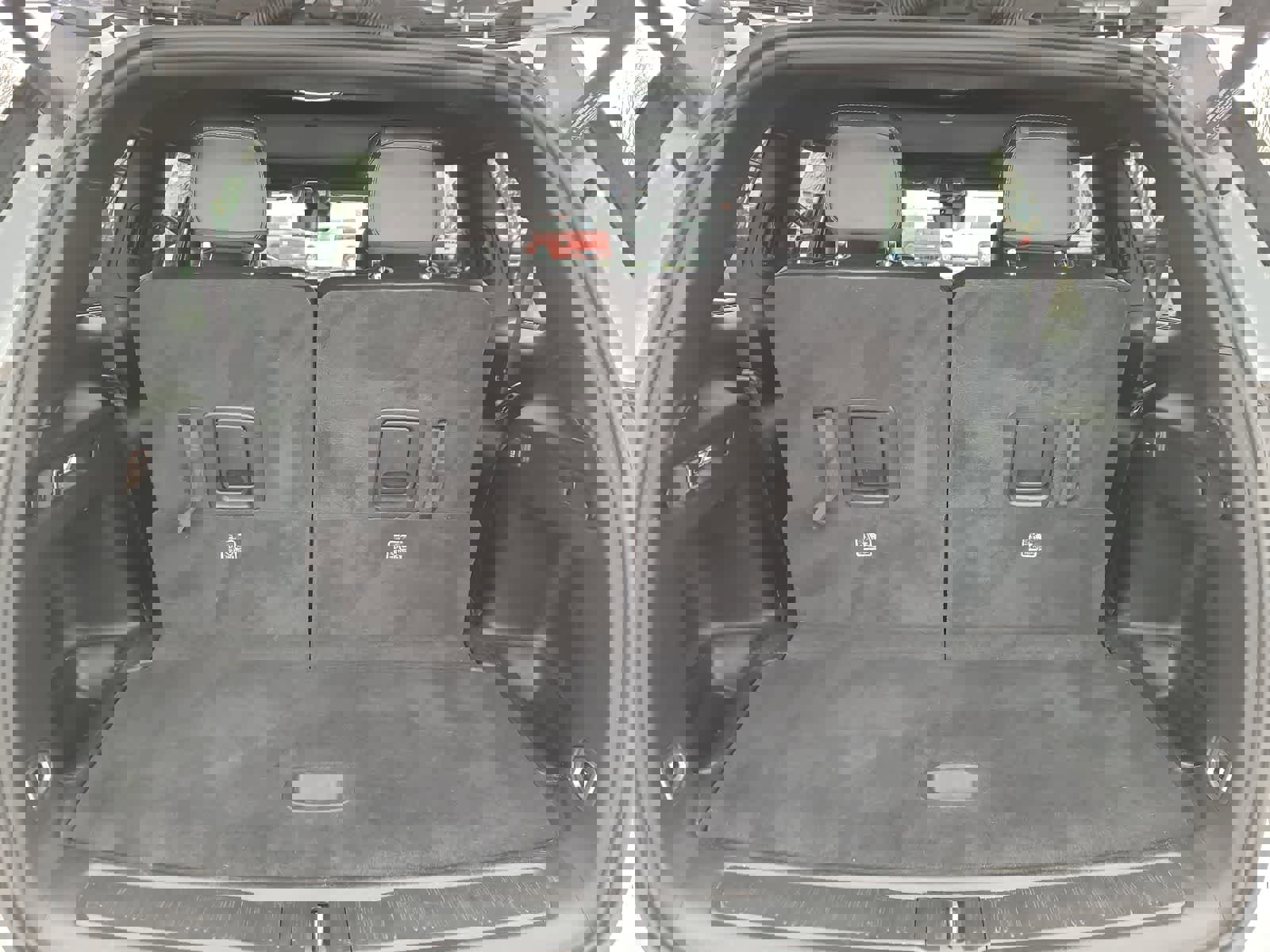 Used 2024 Jeep Grand Cherokee L Limited w/ Luxury Tech Group II image 27