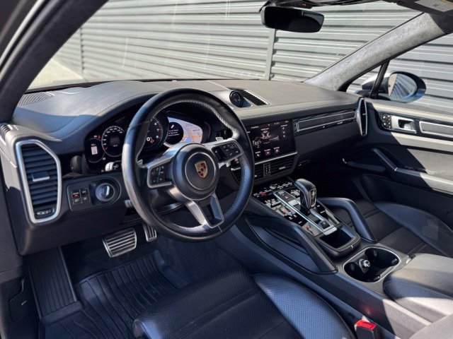 Used 2021 Porsche Cayenne GTS AWD/4WD image 4
