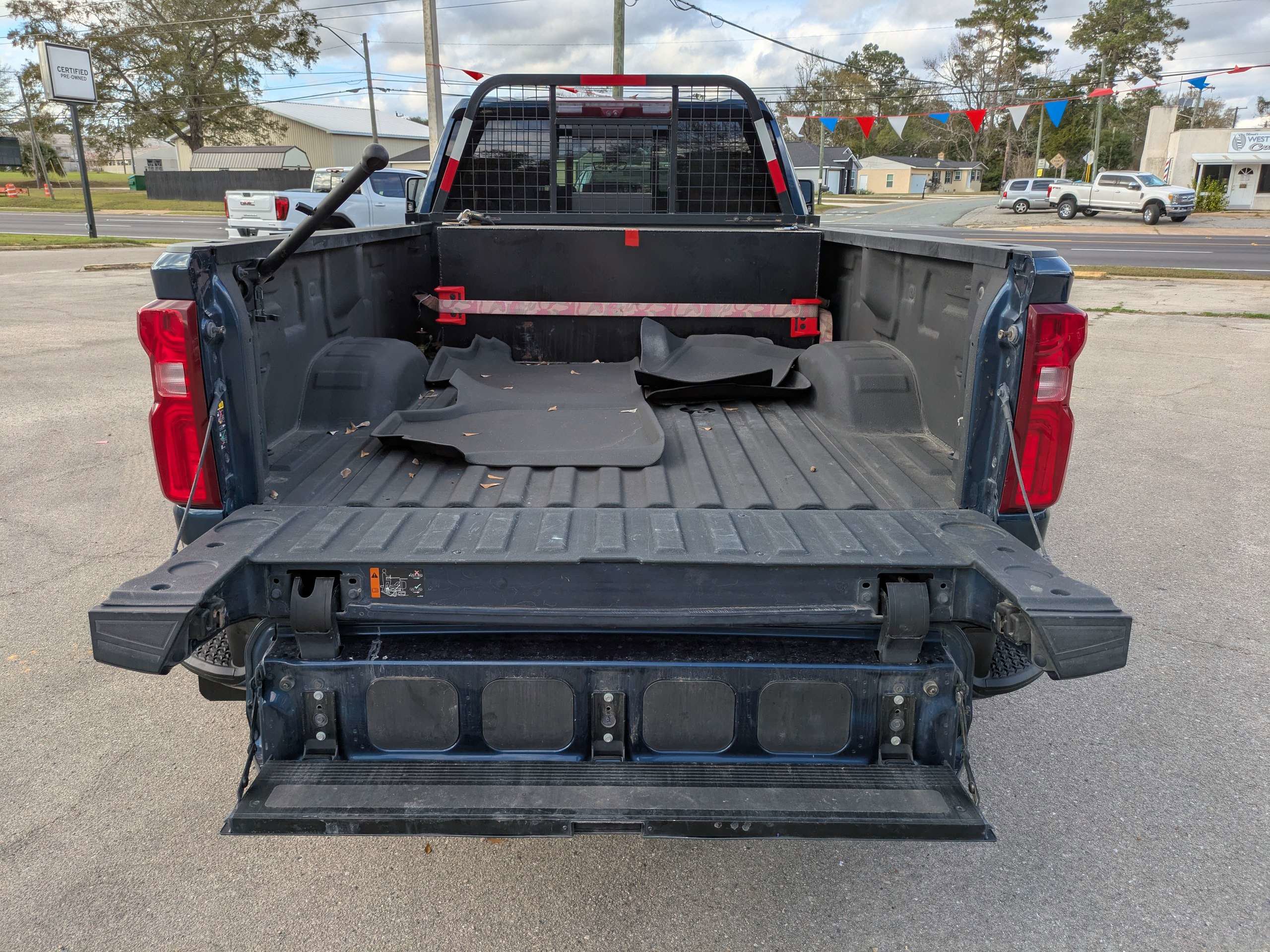 Used 2023 Chevrolet Silverado 3500 High Country AWD/4WD image 13