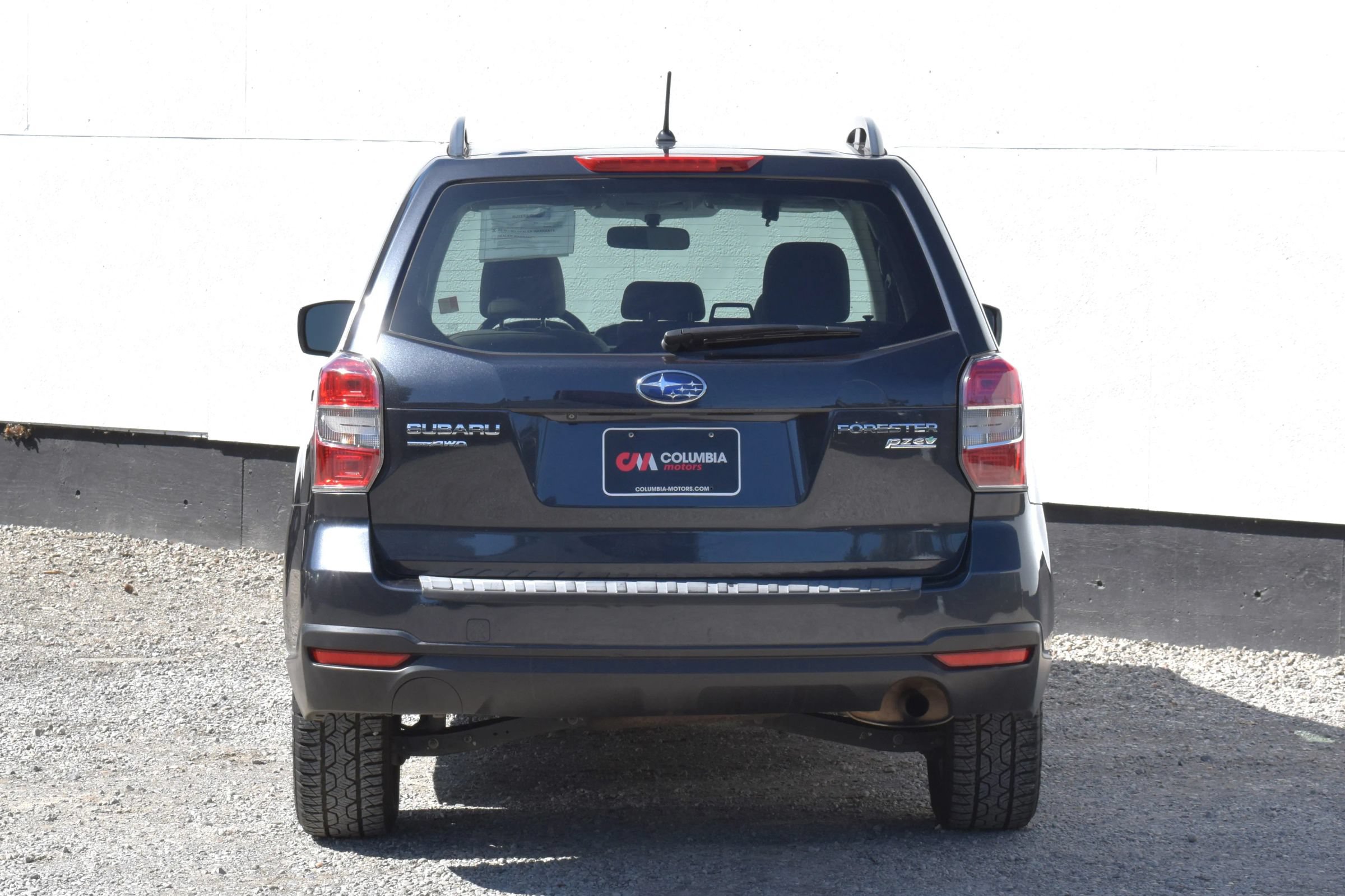 Used 2015 Subaru Forester 2.5i Premium w/ All-Weather Package AWD/4WD image 4