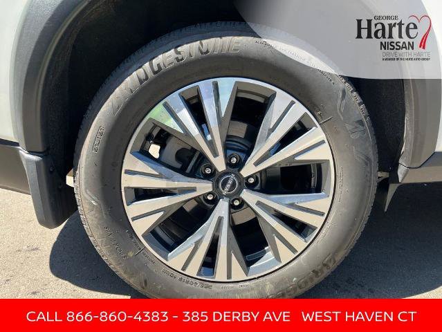 Certified 2023 Nissan Rogue SV w/ SV Premium B Package AWD/4WD image 15