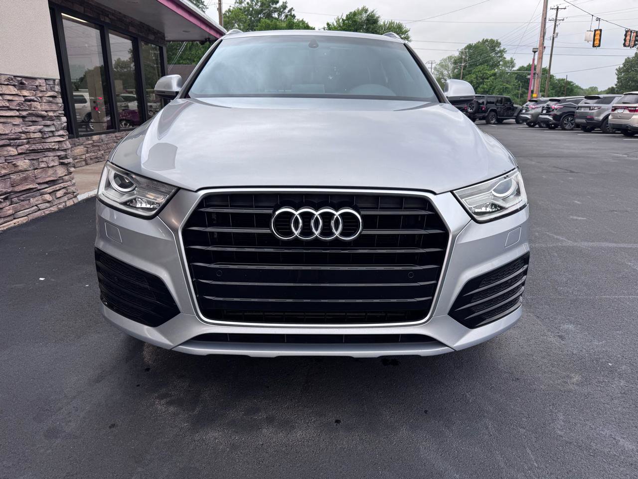 Used 2018 Audi Q3 2.0T Premium w/ Convenience Package FWD image 9