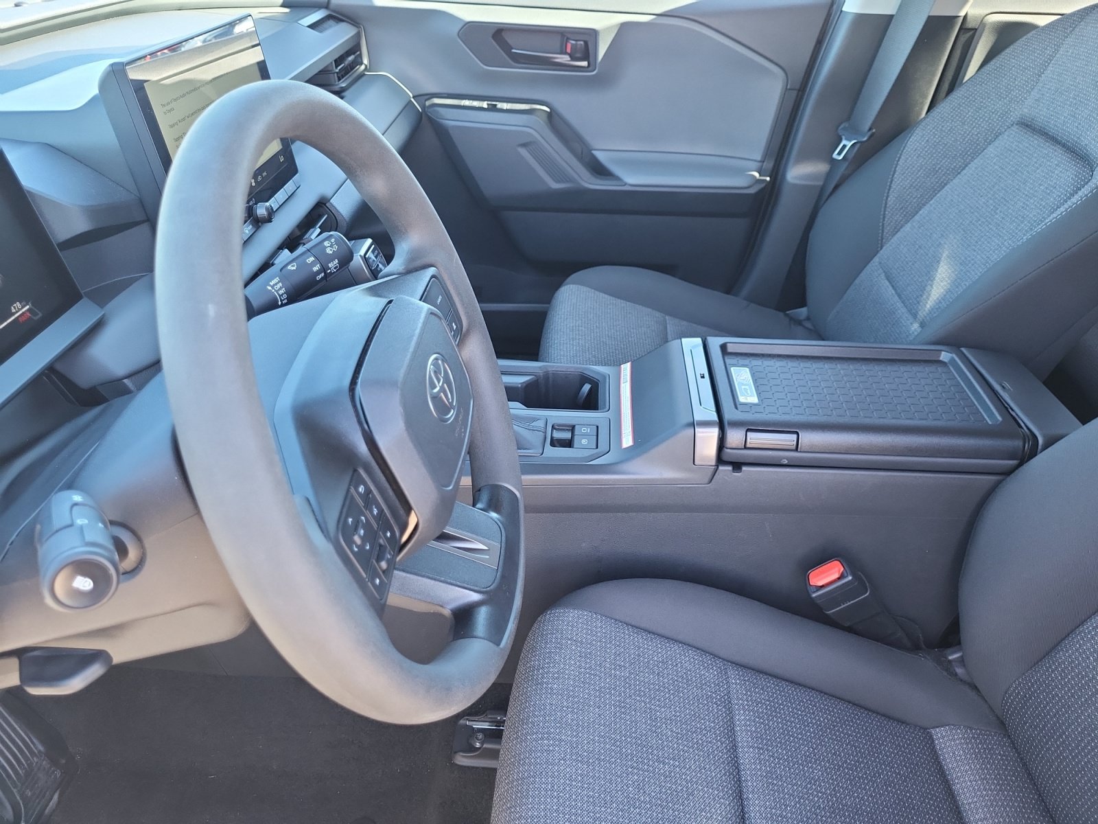 Used 2026 Toyota RAV4 LE AWD/4WD image 21