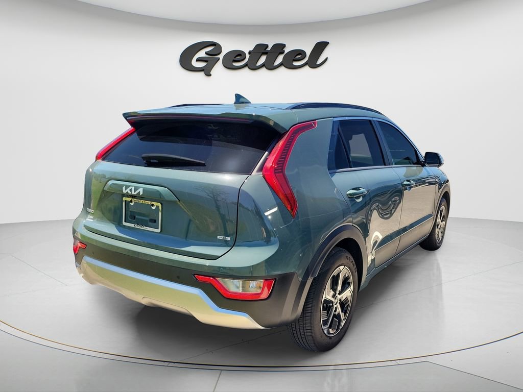 Used 2025 Kia Niro EX FWD image 13