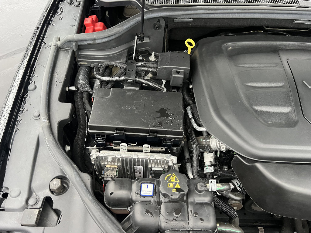 Used 2021 Jeep Grand Cherokee Limited X image 37