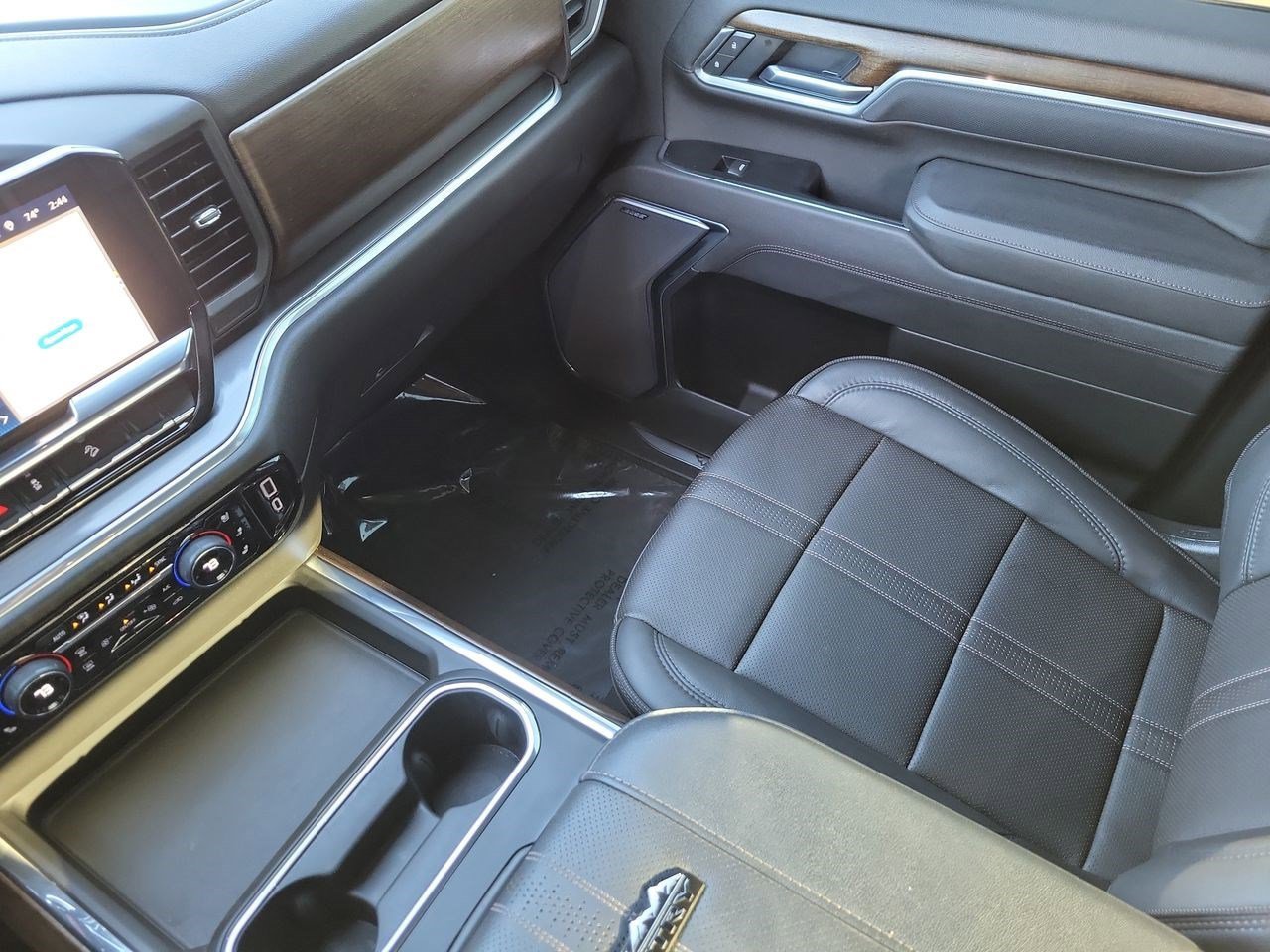 Certified 2025 Chevrolet Silverado 2500 High Country w/ Midnight Edition image 11