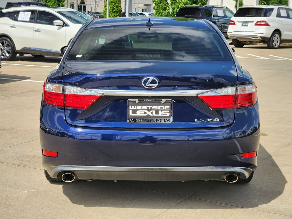 Used 2014 Lexus ES 350 w/ Luxury Package FWD image 6