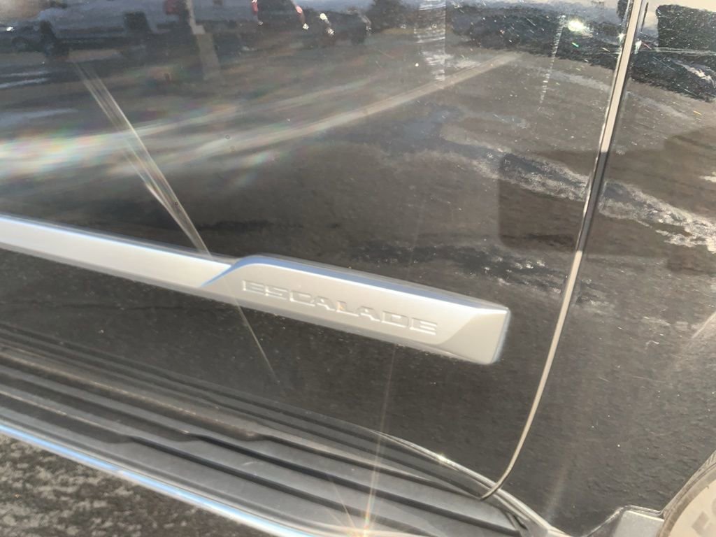 Used 2019 Cadillac Escalade Luxury image 7