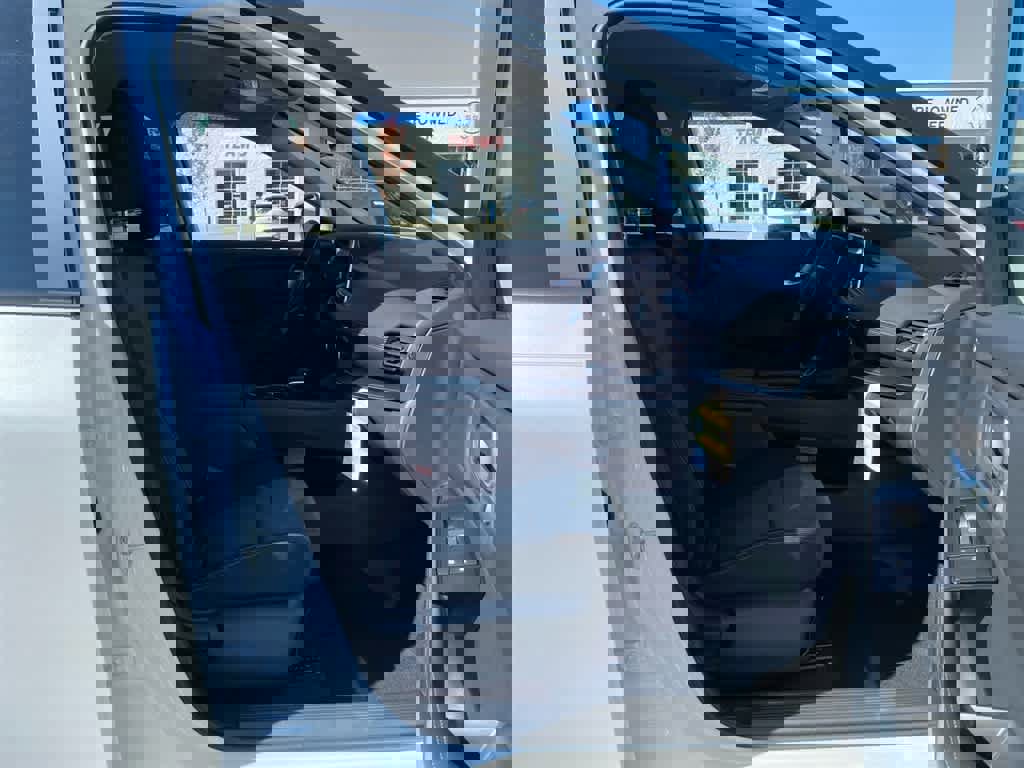 New 2026 Nissan Rogue SV image 27