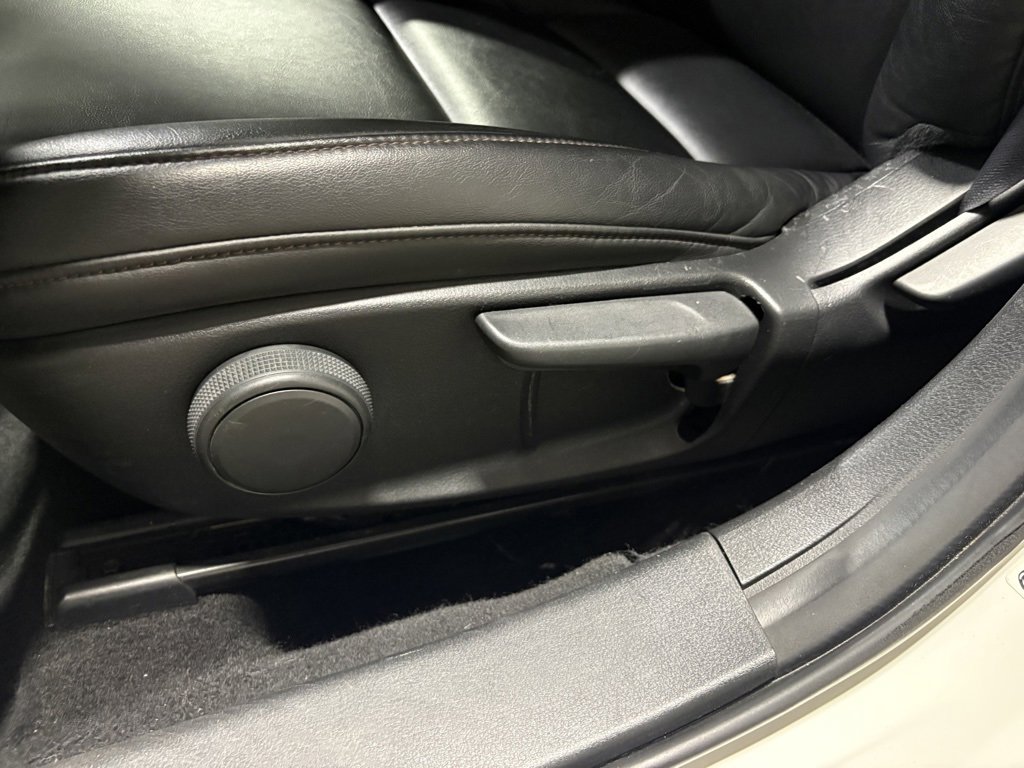 Used 2021 MAZDA MAZDA3 s image 24