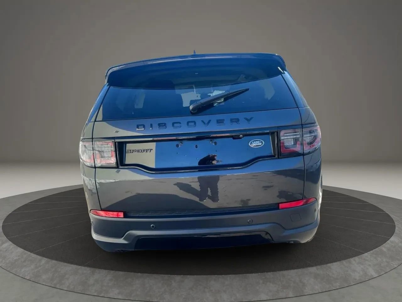 Used 2021 Land Rover Discovery Sport SE image 6